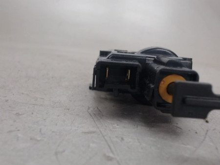 ACTIONNEUR TRAPPE CARBURANT RENAULT CLIO