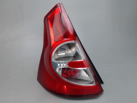 FEU ARRIERE GAUCHE  DACIA SANDERO