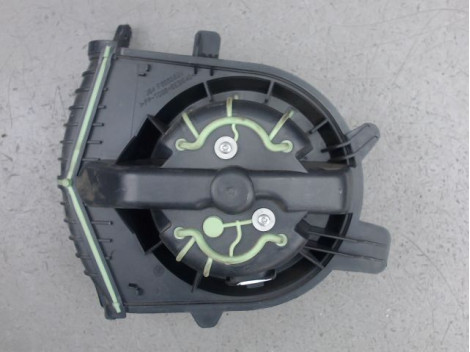 MOTEUR VENTILATEUR CHAUFFAGE RENAULT MEGANE