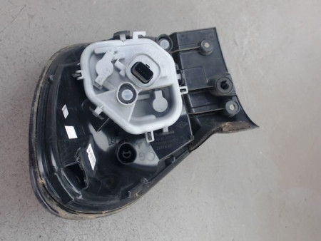 FEU ARRIERE GAUCHE  RENAULT CAPTUR