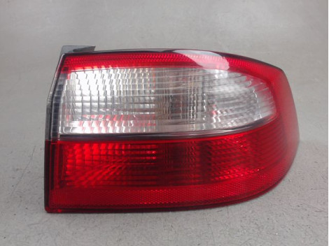 FEU ARRIERE DROIT RENAULT LAGUNA