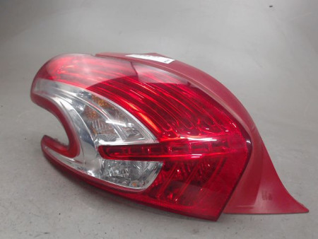FEU ARRIERE GAUCHE  PEUGEOT 208