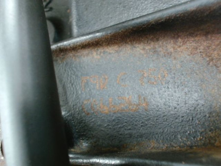 MOTEUR DIESEL RENAULT LAGUNA 1.9 dCi 