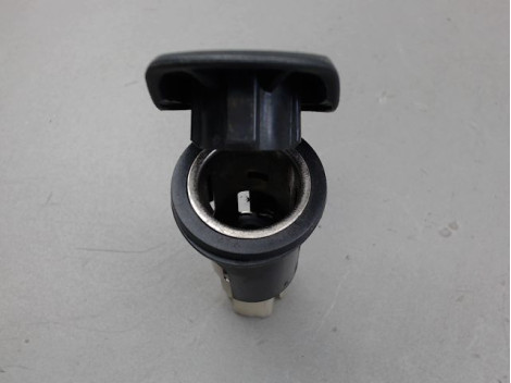 PRISE 12V AV RENAULT KANGOO
