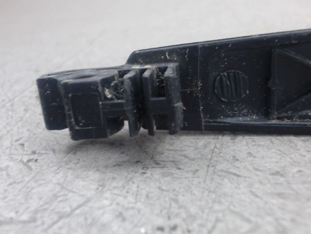 BRAS ESSUIE-GLACE ARRIERE TOYOTA YARIS