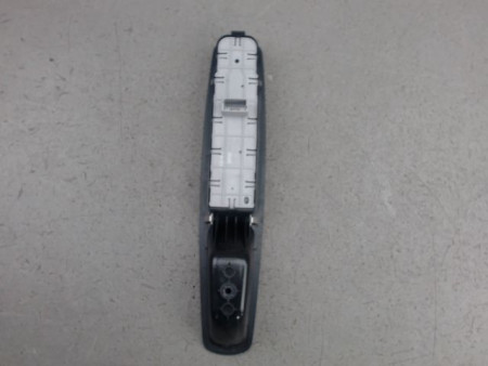 COMMANDE LEVE-GLACE PORTE AVG RENAULT MEGANE