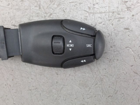 COMMANDE AUTORADIO PEUGEOT 207