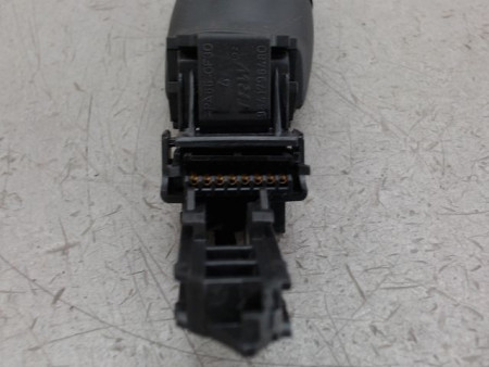 COMMANDE AUTORADIO PEUGEOT 207