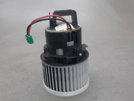 MOTEUR VENTILATEUR CHAUFFAGE PEUGEOT 308