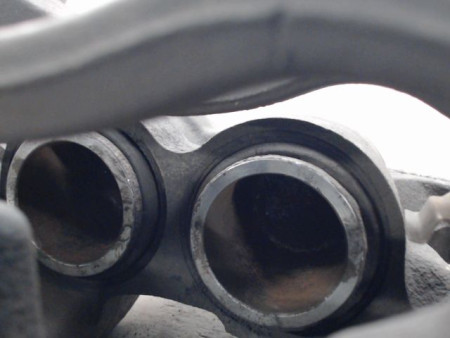 ETRIER DE FREIN AVANT DROIT FORD TRANSIT