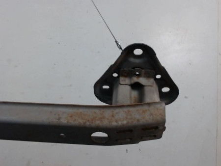 RENFORT PARE-CHOC ARRIERE  TOYOTA YARIS