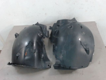 PARE-BOUE AVANT DROIT RENAULT MODUS