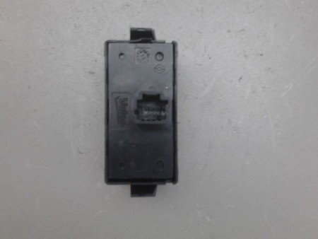 BOUTON DE WARNING RENAULT KANGOO