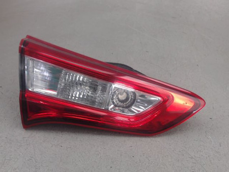 FEU ARRIERE INTERIEUR GAUCHE TOYOTA YARIS