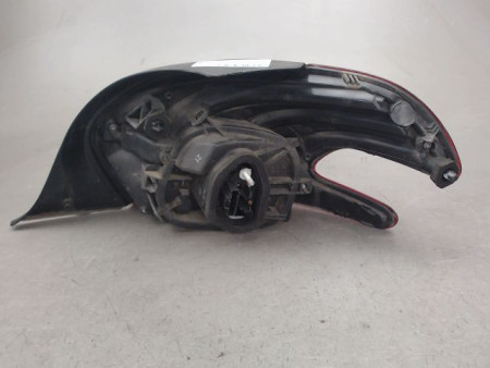 FEU ARRIERE GAUCHE  PEUGEOT 208
