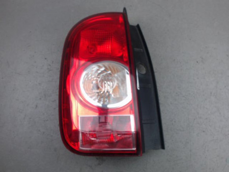 FEU ARRIERE GAUCHE  DACIA DUSTER
