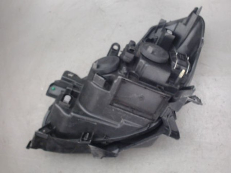 PHARE DROIT RENAULT CLIO