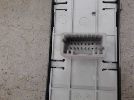 COMMANDE LEVE-GLACE PORTE AVG RENAULT LAGUNA