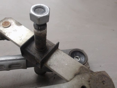MECANISME ESSUIE-GLACE AVANT FORD KUGA