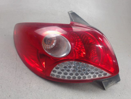 FEU ARRIERE GAUCHE  PEUGEOT 206