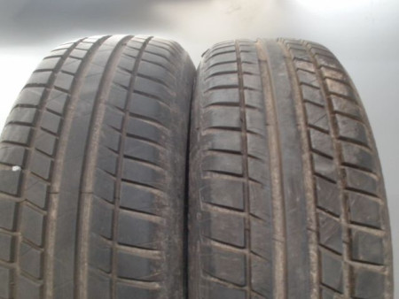 Paire de pneus KORMORAN ROAD PERFORMANCE 185 60 15 84 H