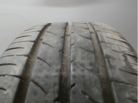 Pneu TOYO NANOENERGY 3 175 65 14 82 T