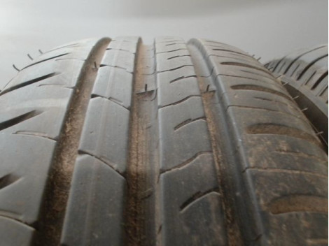 Paire de pneus MICHELIN ENERGY SAVER + 175 65 15 84 H
