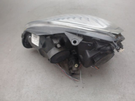 PHARE DROIT RENAULT CLIO