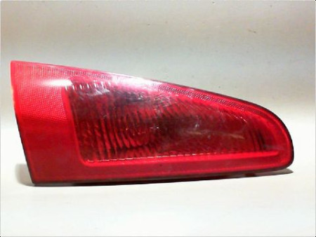 FEU ARRIERE INTERIEUR GAUCHE ALFA ROMEO 147 2005