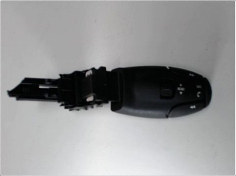 COMMANDE AUTORADIO PEUGEOT 407 2004-2008