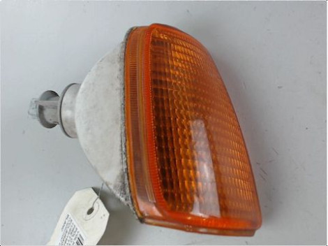 CLIGNOTANT DROIT VOLKSWAGEN POLO II BREAK 90-94