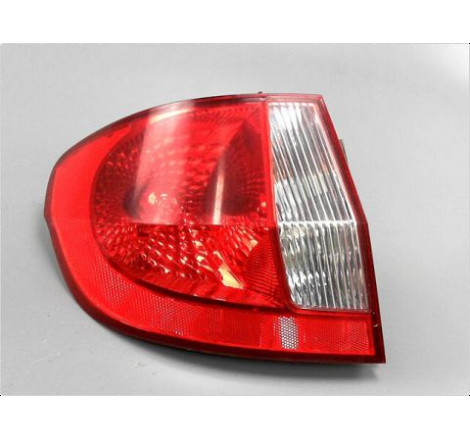 FEU ARRIERE GAUCHE  HYUNDAI GETZ 05-10