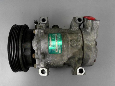 COMPRESSEUR AIR CONDITIONNE RENAULT CLIO 2002