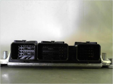 CALCULATEUR MOTEUR CITROEN C5 2001