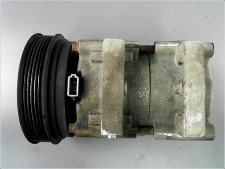 COMPRESSEUR AIR CONDITIONNE FORD PUMA 1998