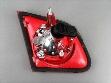 FEU ARRIERE INTERIEUR DROIT VOLKSWAGEN PASSAT 2005