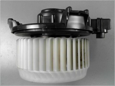 MOTEUR VENTILATEUR CHAUFFAGE SUZUKI SWIFT 2012