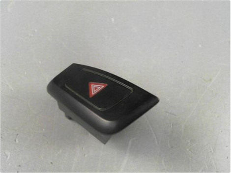 BOUTON DE WARNING AUDI A4 2004-2008