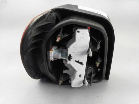 FEU ARRIERE DROIT VOLKSWAGEN POLO 1997