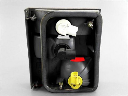 FEU ARRIERE INTERIEUR DROIT CITROEN EVASION 2000