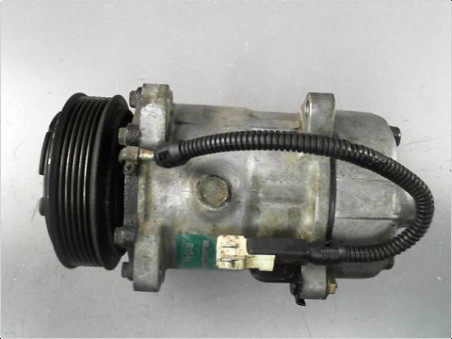 COMPRESSEUR AIR CONDITIONNE PEUGEOT 405 1995