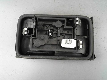 FEU ARRIERE INTERIEUR GAUCHE CITROEN XANTIA 1999