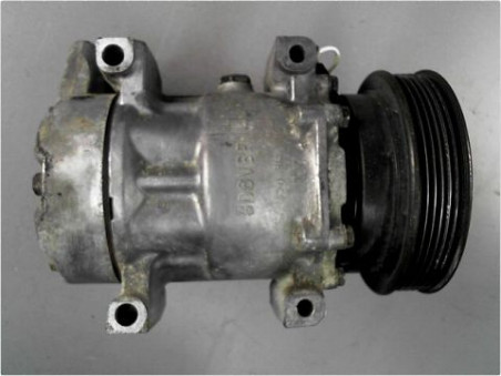 COMPRESSEUR AIR CONDITIONNE RENAULT CLIO 2001