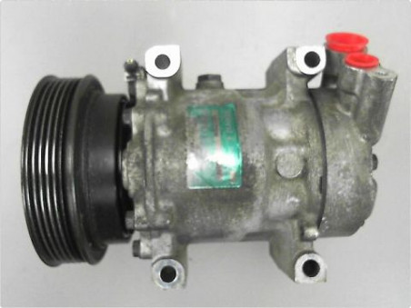 COMPRESSEUR AIR CONDITIONNE RENAULT CLIO 2002