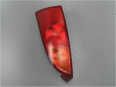 FEU ARRIERE GAUCHE  FORD FOCUS 98-04