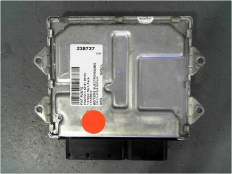 CALCULATEUR MOTEUR FIAT PUNTO 2012