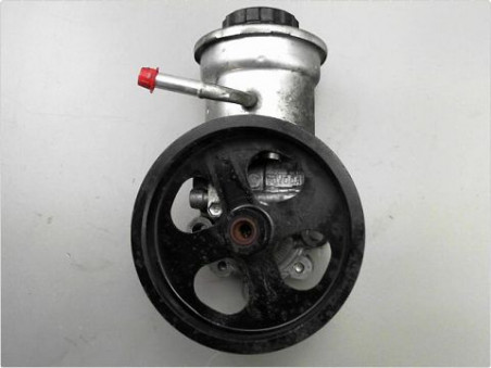 POMPE DIRECTION ASSISTEE TOYOTA AVENSIS 2007