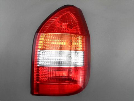 FEU ARRIERE DROIT OPEL ZAFIRA 2000