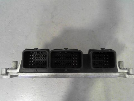 CALCULATEUR MOTEUR PEUGEOT 206 2002