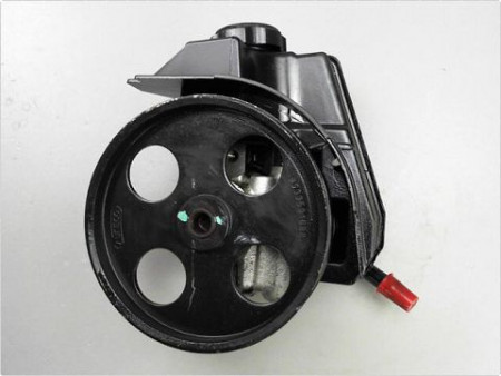 POMPE DIRECTION ASSISTEE PEUGEOT 206 2000